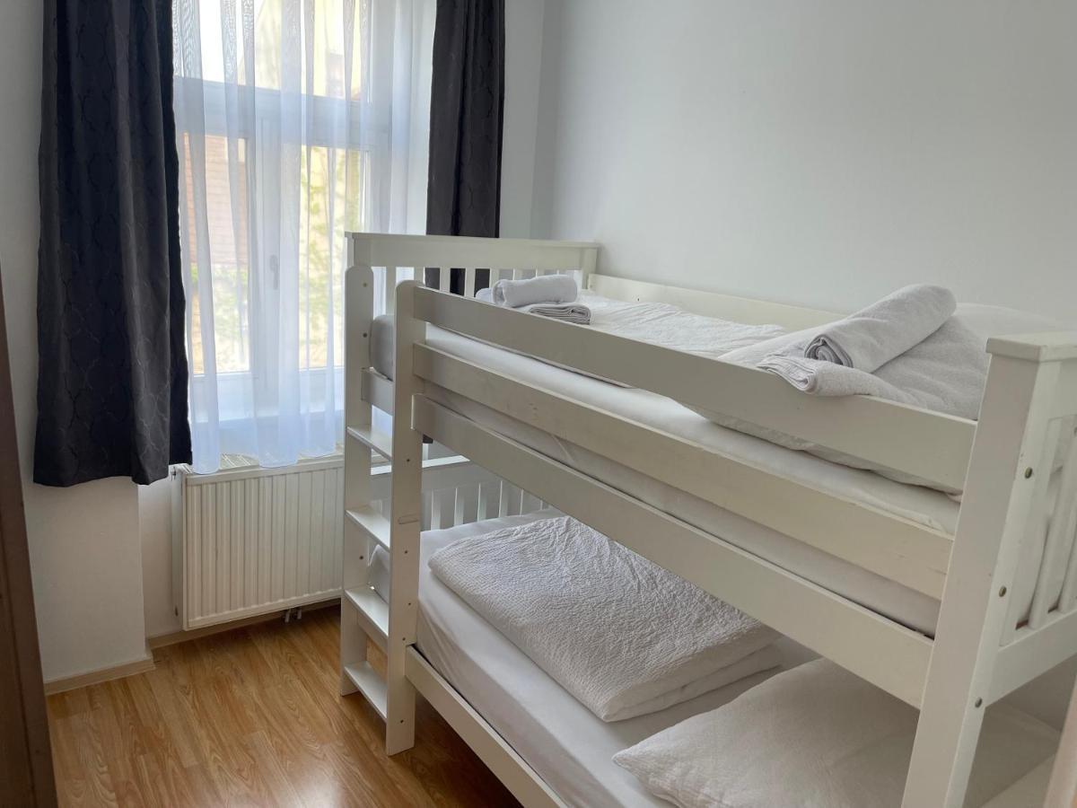 Peaceful Apartment For 4 Vienna Esterno foto